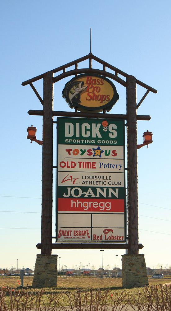 RIVER FALLS: 951 E Lewis and Clark Pkwy, Clarksville, IN 47129
